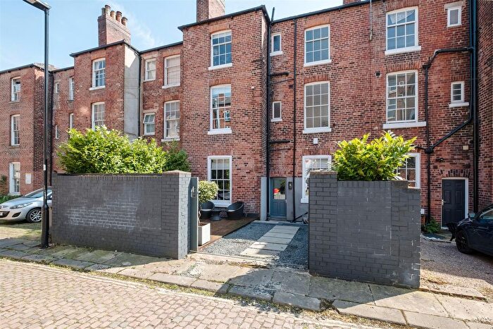 5 Bedroom Terraced House For Sale In Ashgate Road, Broomhill, S10