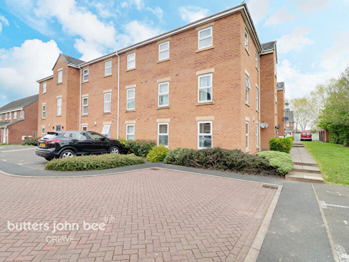 2 Bedroom Flat For Sale In Ivatt Drive, Crewe, CW2