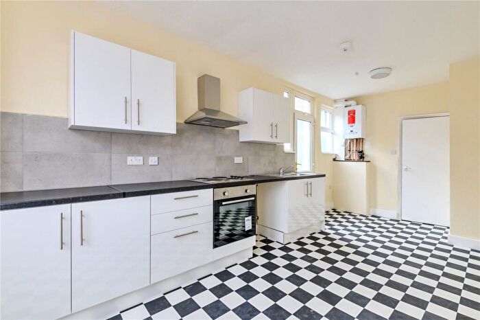 4 Bedroom House To Rent In Ritches Road, Harringay, London, N15