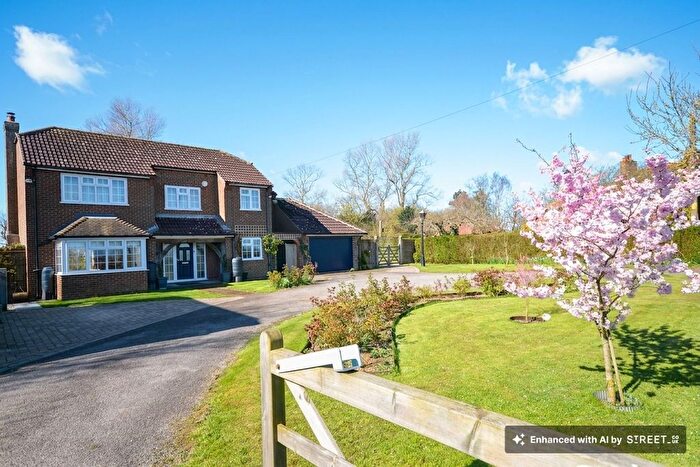 4 Bedroom Detached House For Sale In Ashford Road, New Romney, TN28