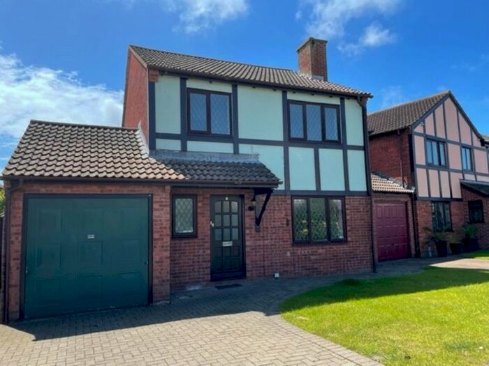 4 Bedroom Property To Rent In Hawksworth Drive, North Worle, Weston-Super-Mare, BS22