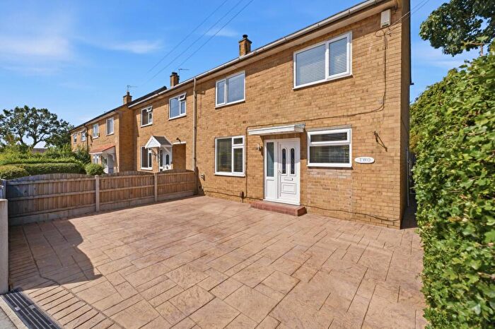 3 Bedroom End Of Terrace House For Sale In Gorse Avenue, Marple, Stockport, Greater Manchester, SK6