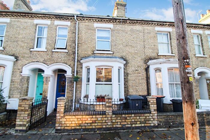 2 Bedroom Terraced House To Rent In Howbury Street, Bedford, MK40