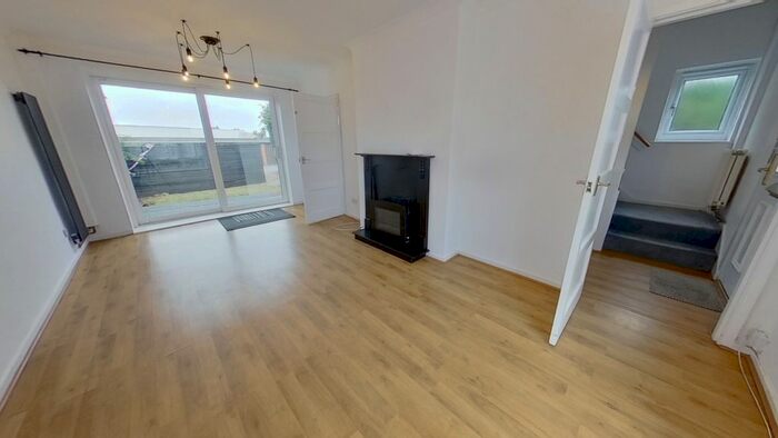 2 Bedroom Semi-Detached House To Rent In Silk Mill Drive, Cookridge, Leeds, LS16