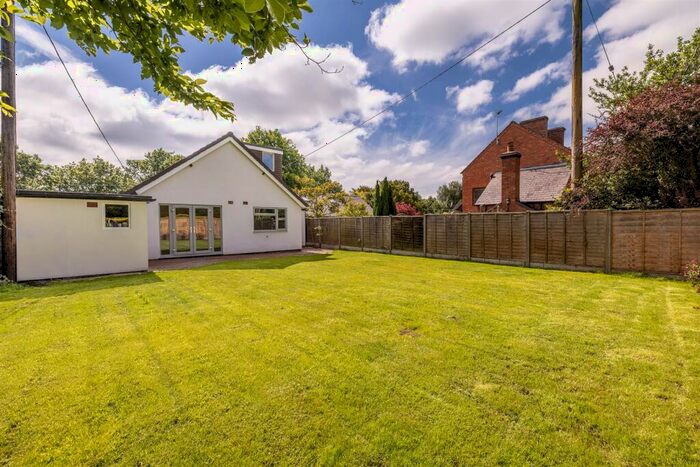 3 Bedroom Detached Bungalow For Sale In Greenacres, Haseley Knob, Warwick, CV35