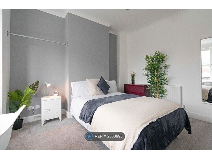 7 Bedroom Terraced House To Rent In Darlington Road, Southsea, PO4