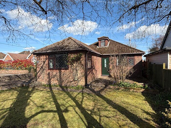 4 Bedroom Detached House For Sale In Waltham Chase - Clubhouse Lane, SO32