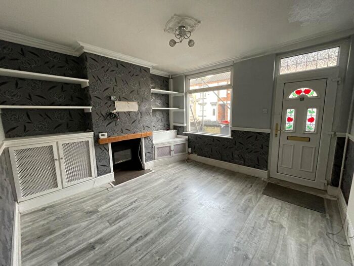 3 Bedroom House To Rent In Mansfield Road, Sutton In Ashfield, NG17