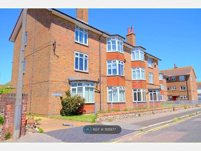 1 Bedroom Flat To Rent In Norfolk Court, Eastbourne, BN22
