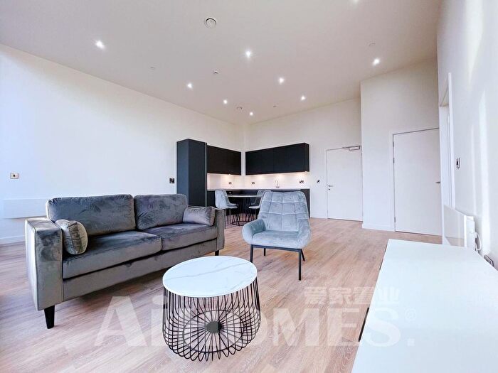 1 Bedroom Flat To Rent In Oxygen Tower, Store Street, Manchester, M1