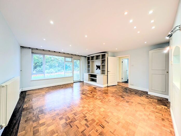 2 Bedroom Flat To Rent In Vincent Court, Denmark Avenue, London, SW19