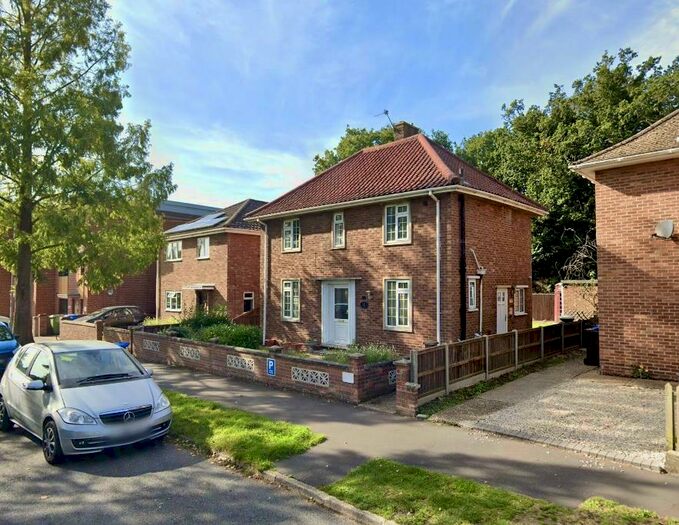 3 Bedroom Detached House To Rent In Douglas Haig Road, Norwich, NR5