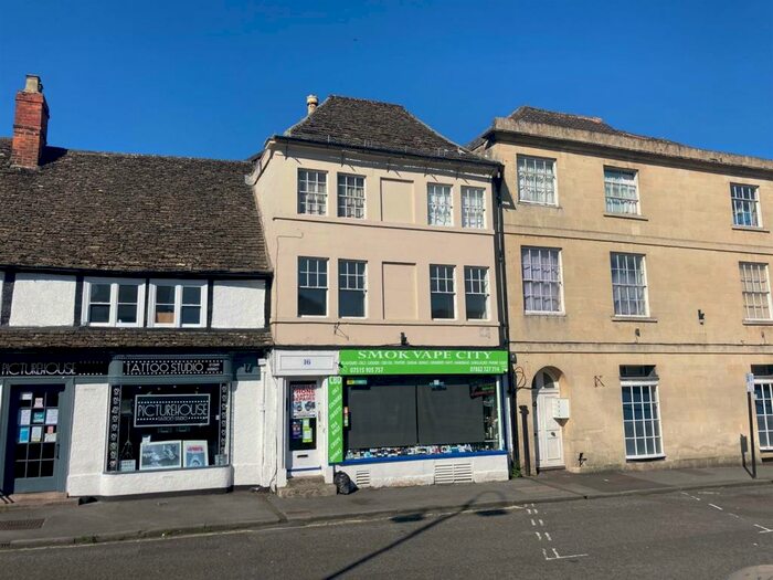 1 Bedroom Flat To Rent In Market Place, Chippenham, SN15