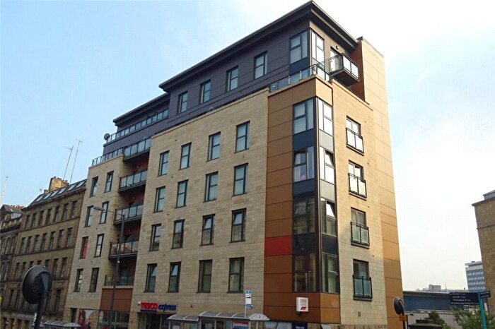 2 Bedroom Apartment For Sale In Sunbridge Road, Bradford, West Yorkshire, BD1