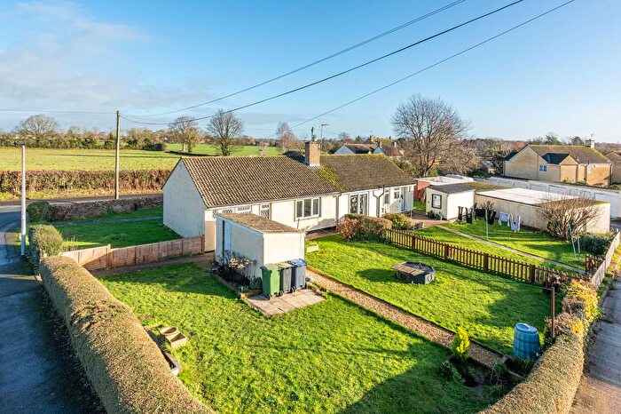 2 Bedroom Semi-detached Bungalow For Sale In North End Gardens, Sherston, SN16