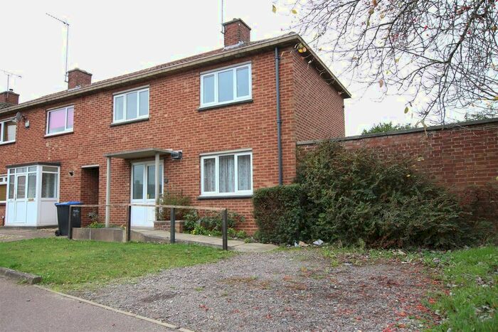 2 Bedroom Property To Rent In Aynho Crescent, Kingsthorpe, Northampton, NN2