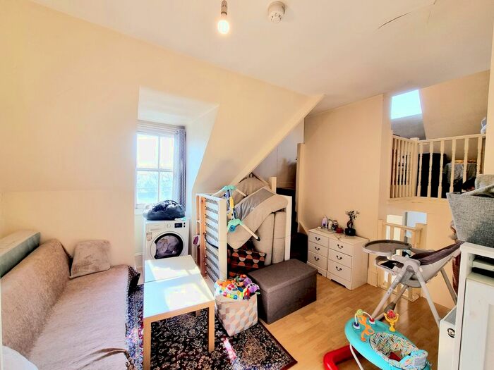 1 Bedroom Flat To Rent In Hornsey Lane, Highgate, N6