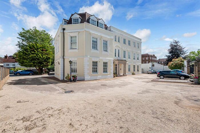 2 Bedroom Flat For Sale In Church Street, Epsom, KT17