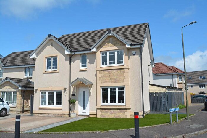 4 Bedroom Detached House For Sale In Stephens Croft, Falkirk, FK2