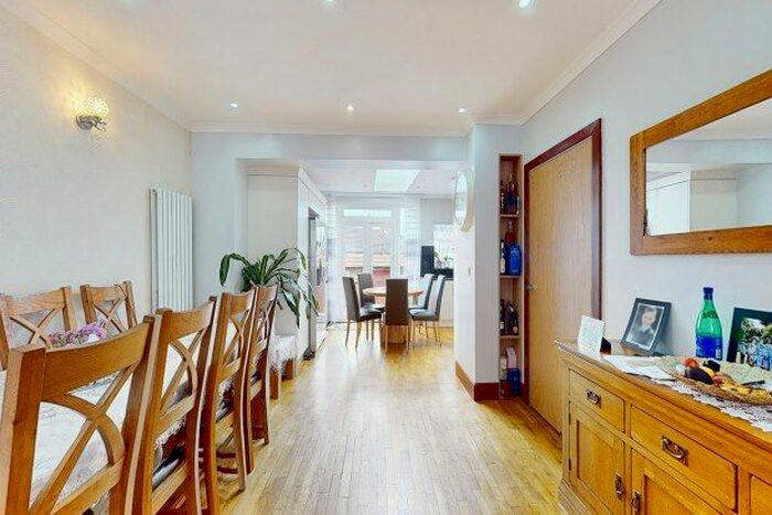 5 Bedroom Property To Rent In Southover, Bromley, BR1