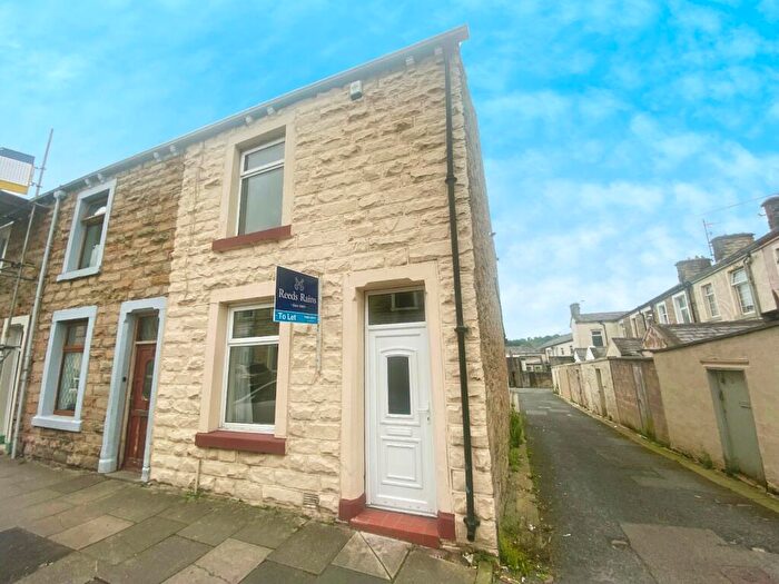 2 Bedroom End Of Terrace House To Rent In Pendle Street, Padiham, Burnley, Lancashire, BB12