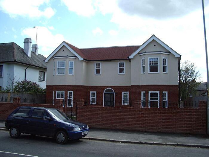 2 Bedroom Flat To Rent In Northwood Road, Whitstable, CT5