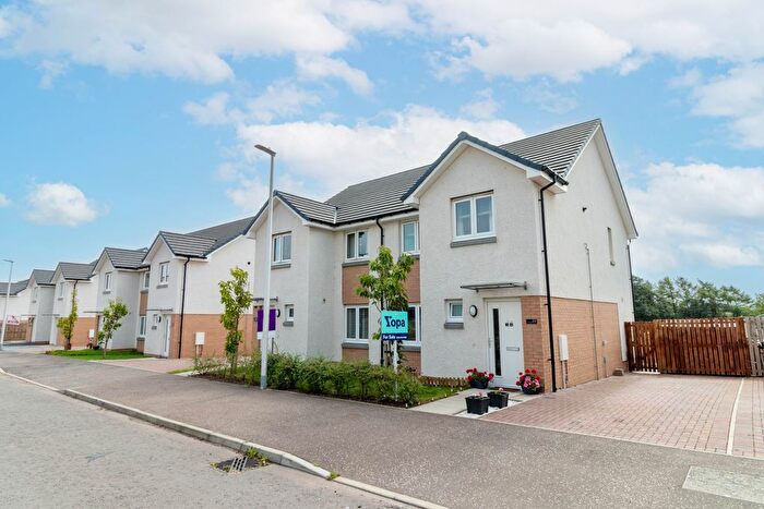 3 Bedroom Semi-Detached House For Sale In Strathaven Terrace, Dundee, DD4