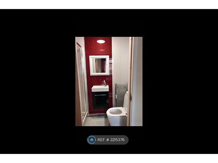 1 Bedroom Flat To Rent In Oaklands Terrace, Swansea, SA1