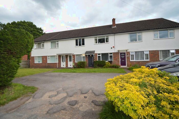 2 Bedroom Flat To Rent In Rectory Lane, Byfleet, West Byfleet, KT14