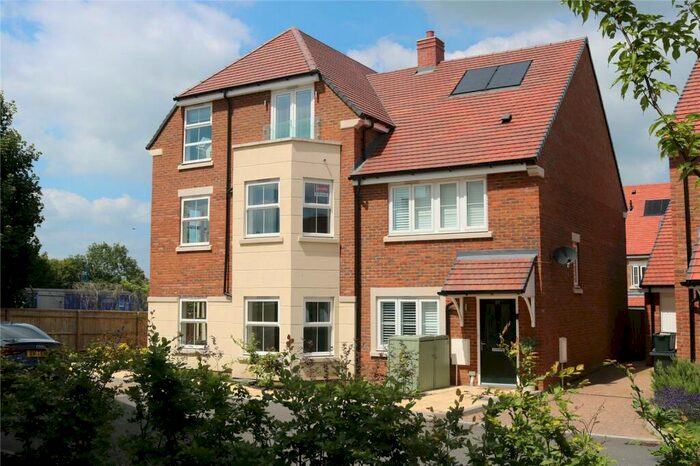 2 Bedroom Apartment To Rent In Goodearl Place, Princes Risborough, Bucks, HP27