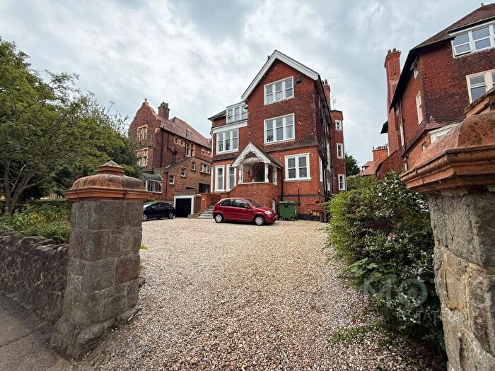 2 Bedroom Flat To Rent In Earls Avenue, Folkestone, CT20
