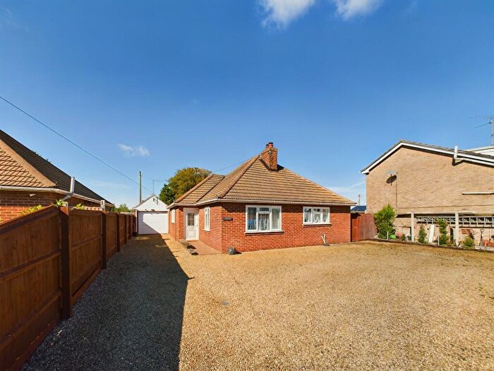 3 Bedroom Detached Bungalow For Sale In Main Road, West Winch, PE33