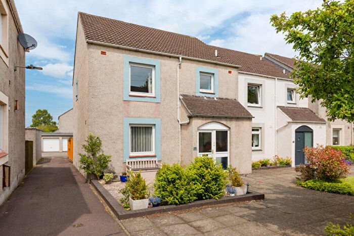 4 Bedroom End Of Terrace House For Sale In Bonaly Brae, Colinton, EH13
