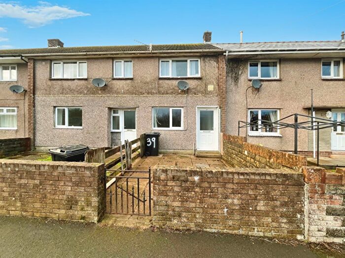 2 Bedroom Flat For Sale In - Heol Helig, Brynmawr, Ebbw Vale, NP23