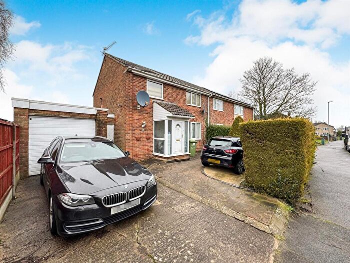 3 Bedroom Semi-Detached House For Sale In Shire Road, Corby, NN17