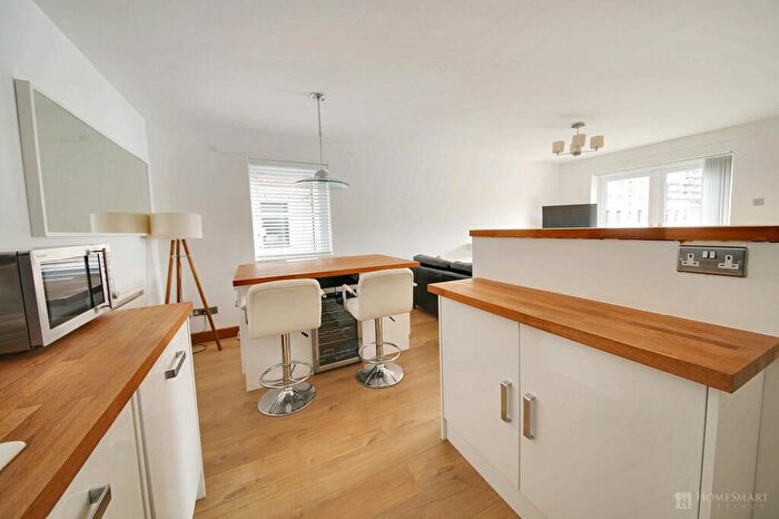 2 Bedroom Apartment To Rent In Waterloo Quay, Waterloo Road, L3