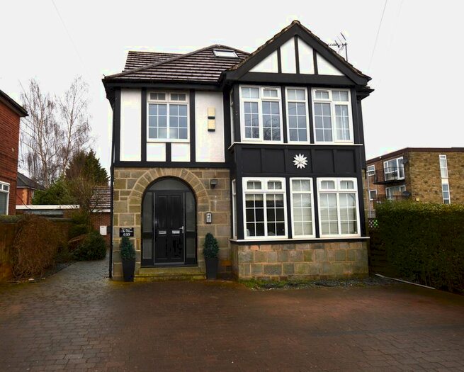 2 Bedroom Flat To Rent In Otley Road, Leeds, LS16