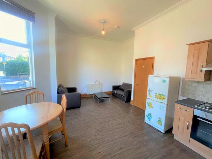 1 Bedroom Flat To Rent In Fortis Green, East Finchley, N2