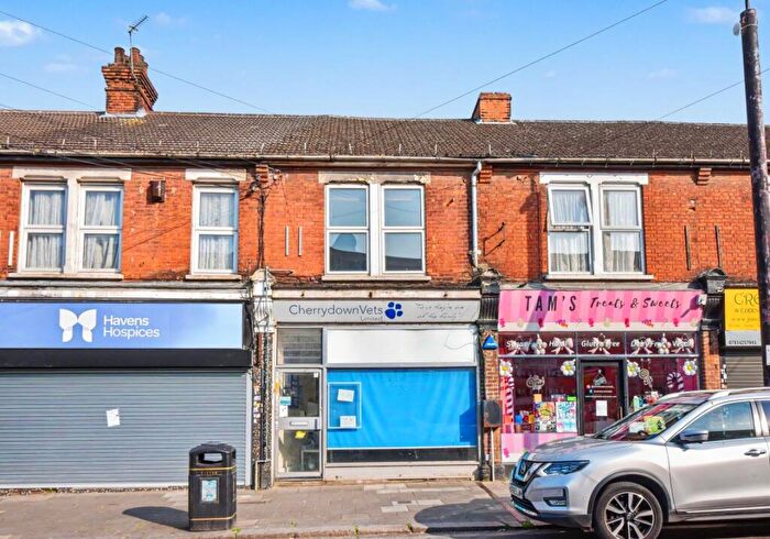 1 Bedroom Flat For Sale In A King Street, Stanford-le-Hope, Essex, SS17