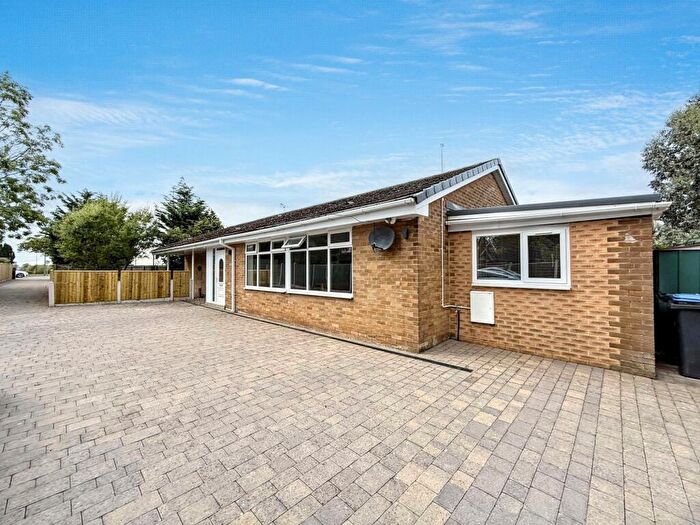 3 Bedroom Detached Bungalow To Rent In Pittington Road, Rainton Gate, Houghton Le Spring, Durham, DH5