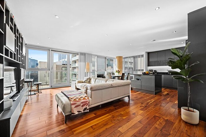 2 Bedroom Flat For Sale In The Edge Clowes Street, Salford, M3