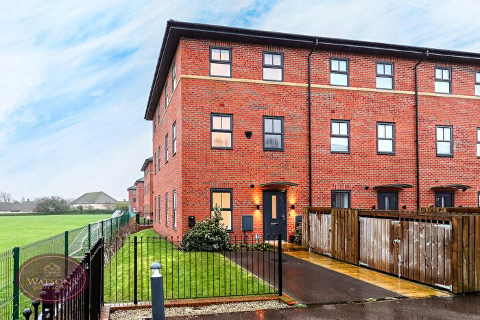 2 Bedroom Town House For Sale In Newbold Street, Nottingham, NG8