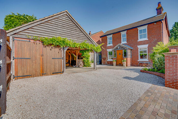 4 Bedroom Detached House For Sale In Home Rule Road, Locks Heath, SO31
