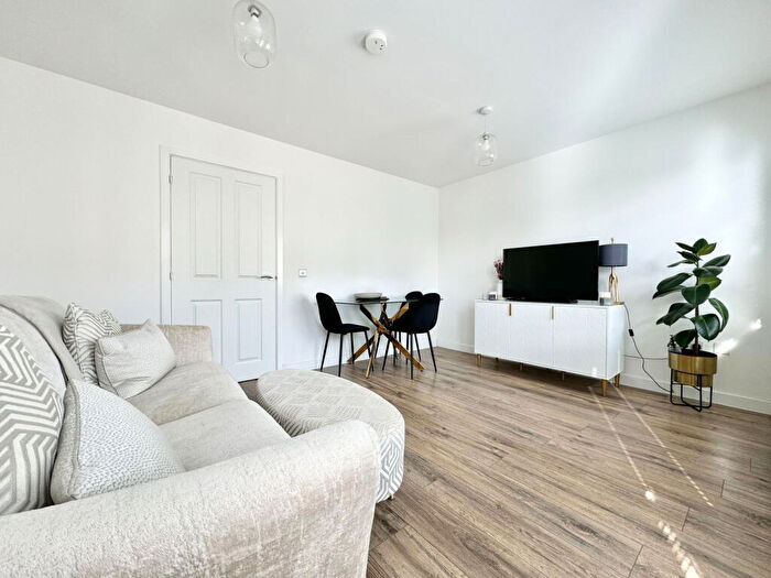 3 Bedroom Terraced House For Sale In Ferguson Gardens, Falkirk, FK2