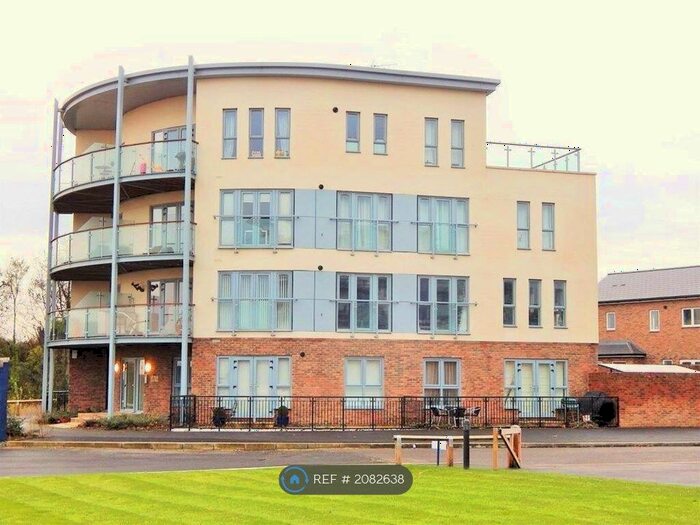 2 Bedroom Flat To Rent In Liverymen Walk, Greenhithe, DA9