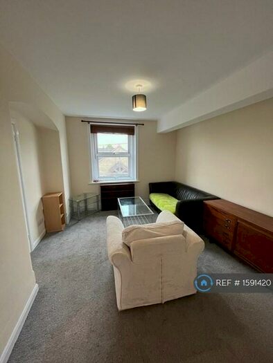 1 Bedroom Flat To Rent In Burton Street, Marnhull, DT10