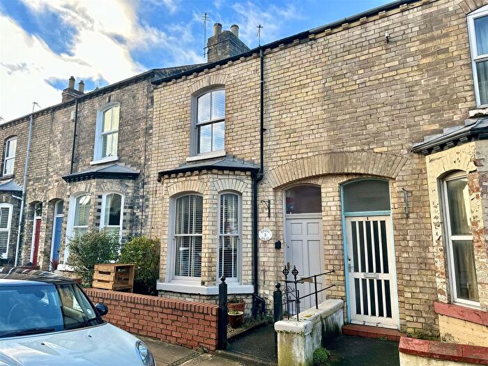 3 Bedroom Property To Rent In Nunmill Street, York, YO23