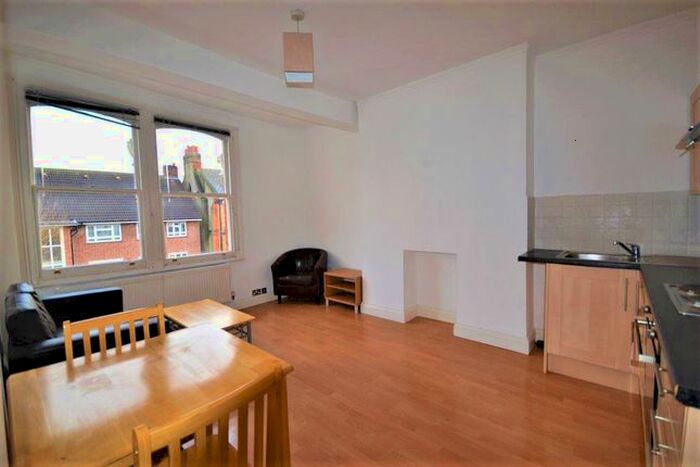 2 Bedroom Flat To Rent In Buckley Road, London, NW6