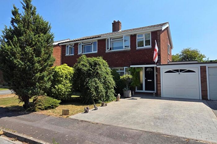 3 Bedroom Semi Detached House For Sale In Woodbourne Close, Catisfield, PO15