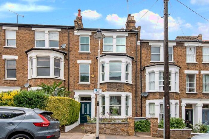 4 Bedroom House To Rent In Lupton Street, Kentish Town, NW5